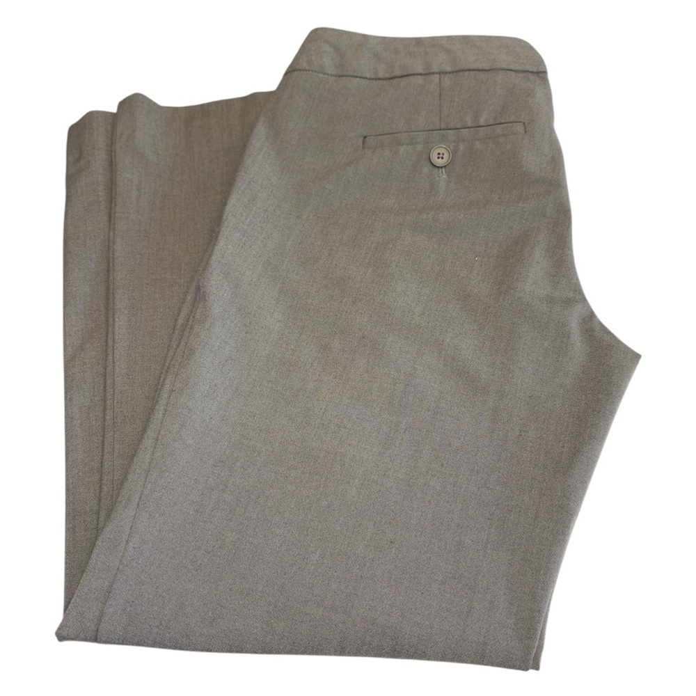 Body By Victoria pants The Kate Fit straight leg kick flares mid rise Sz 6 short